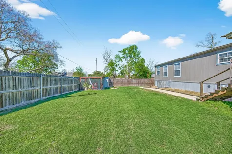 22218 Madison Street Bedias TX 77831
