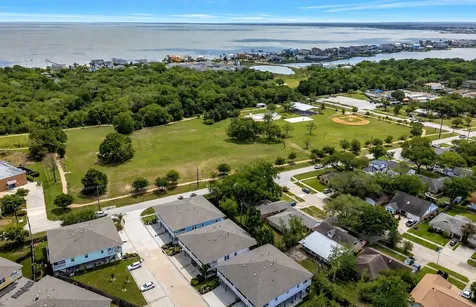 1705 Bayway Drive Seabrook TX 77586