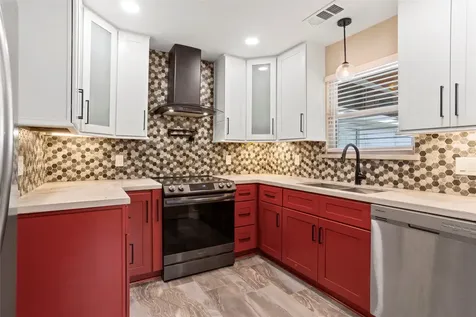 3105 Garrow Street Houston TX 77003