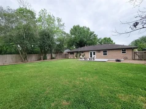 5846 Ettrick Drive Houston TX 77035