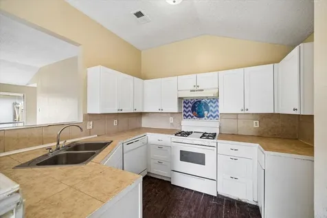 11906 Kingslake Forest Drive Houston TX 77044