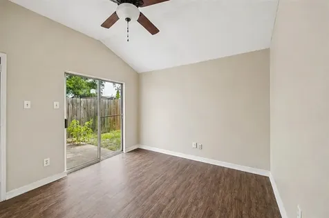 11906 Kingslake Forest Drive Houston TX 77044