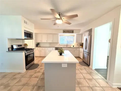7215 Creek Crest Drive Houston TX 77095