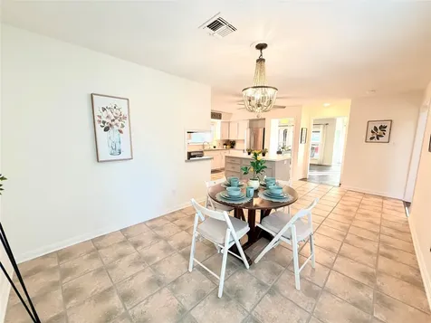 7215 Creek Crest Drive Houston TX 77095