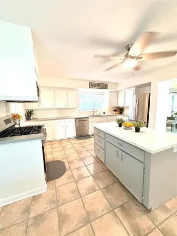 7215 Creek Crest Drive Houston TX 77095