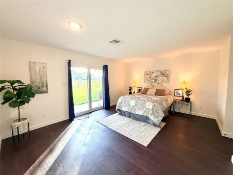 7215 Creek Crest Drive Houston TX 77095