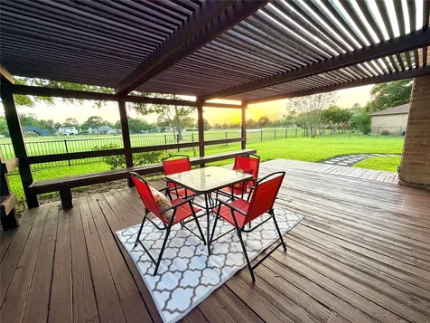 7215 Creek Crest Drive Houston TX 77095