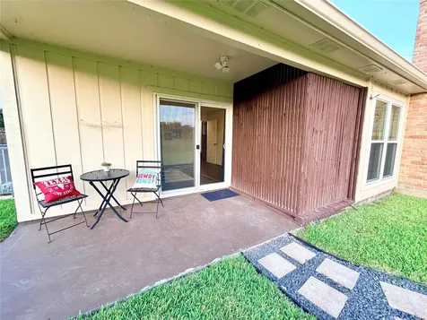 7215 Creek Crest Drive Houston TX 77095