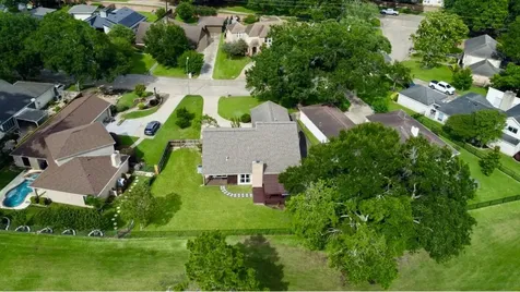 7215 Creek Crest Drive Houston TX 77095