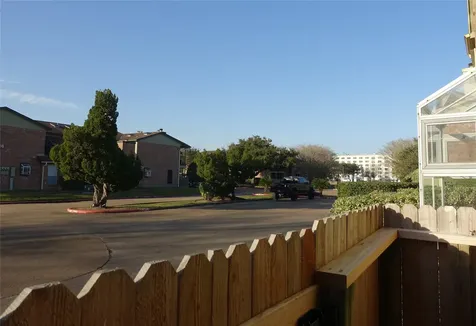 18800 Egret Bay Boulevard 905 Webster TX 77058