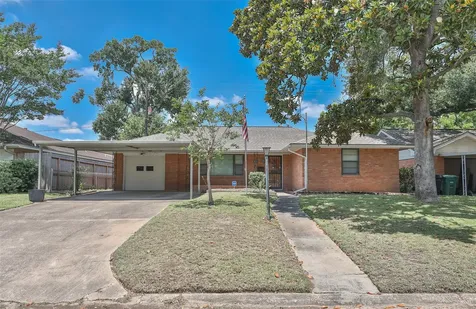 874 Judiway Street Houston TX 77018