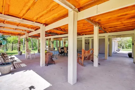 90 County Road 2852 Cleveland TX 77327
