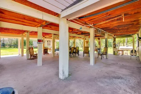 90 County Road 2852 Cleveland TX 77327