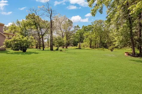 90 County Road 2852 Cleveland TX 77327
