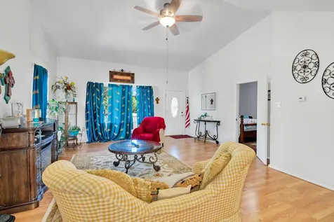 90 County Road 2852 Cleveland TX 77327