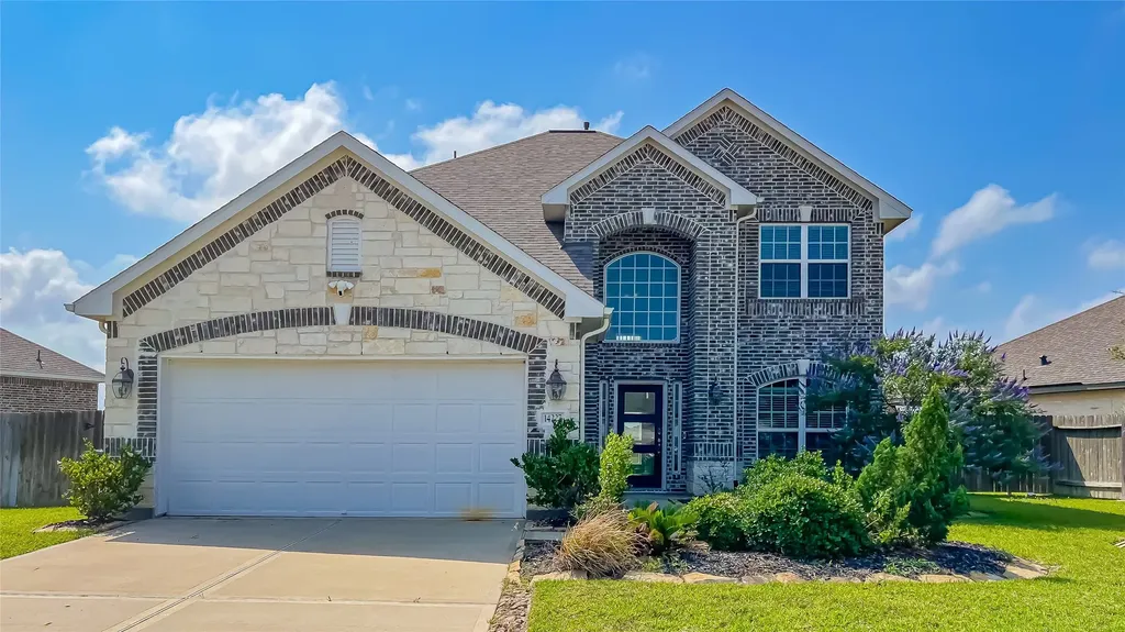 14227 Angelina Drive Baytown TX 77523