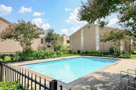10211 Sugar Branch Drive 422 Houston TX 77036