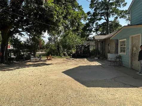 5511 Enid Street Houston TX 77009