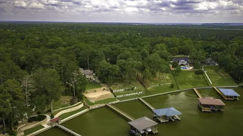 145 Island Drive Livingston TX 77351