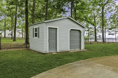 145 Island Drive Livingston TX 77351