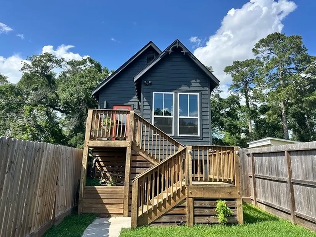 7341 Santiago Street Houston TX 77023