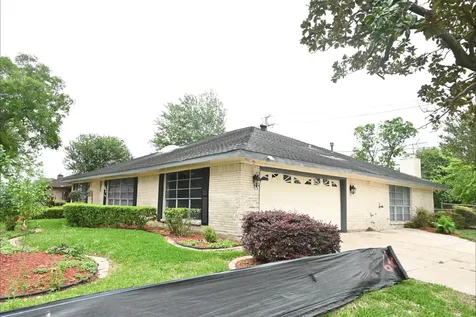 202 Coronation Drive Houston TX 77034
