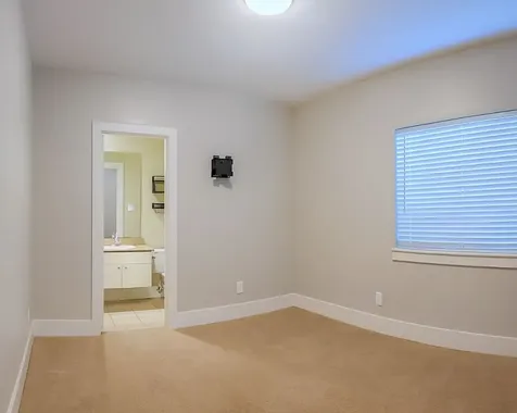 404 Parker Street Houston TX 77007