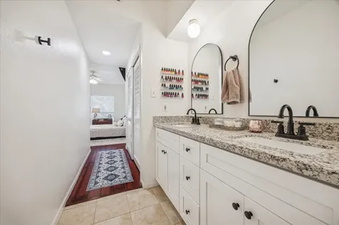 2100 Tanglewilde Street 318 Houston TX 77063