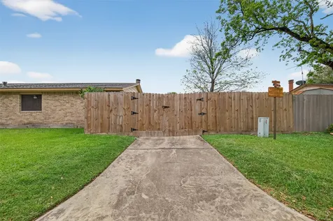 11839 Hallowing Point Road Houston TX 77067