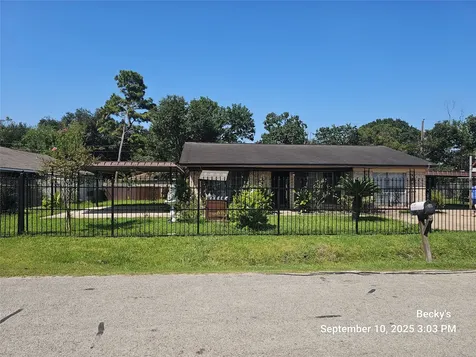 1716 Maiden Lane Richmond TX 77469