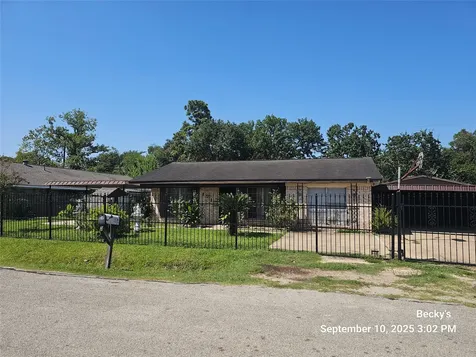 1716 Maiden Lane Richmond TX 77469