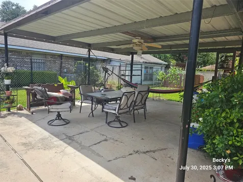 1716 Maiden Lane Richmond TX 77469