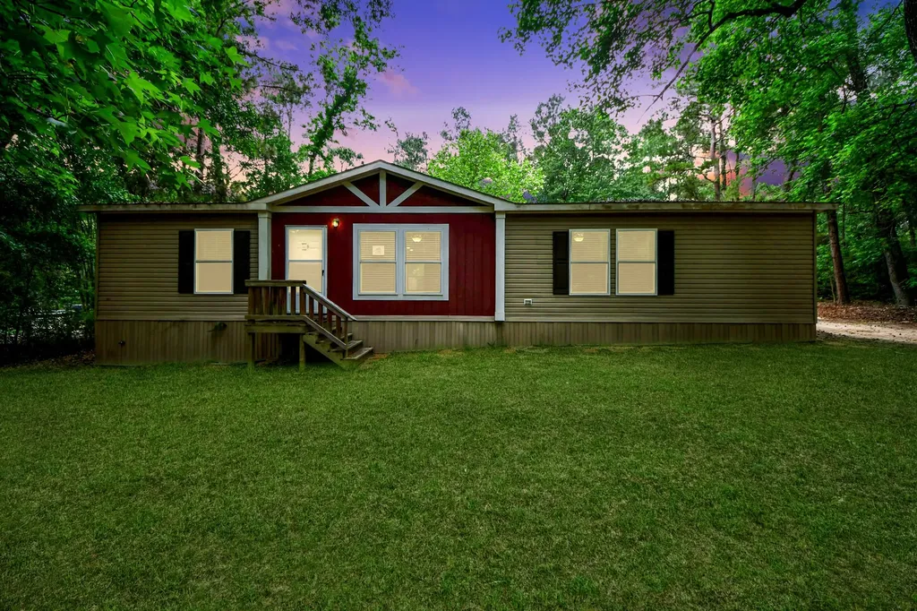 24698 Country Oaks Boulevard Montgomery TX 77316