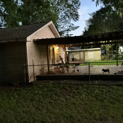 517 N Lake Avenue Eagle Lake TX 77434