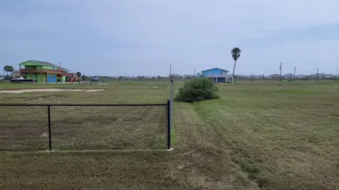 4003 2nd Street Galveston TX 77554
