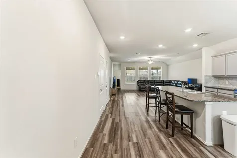 677 Summer Shores Lane La Marque TX 77568