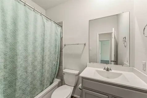 677 Summer Shores Lane La Marque TX 77568