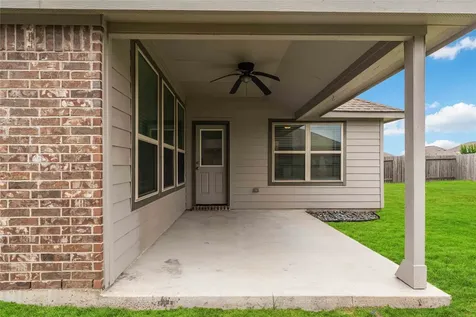 677 Summer Shores Lane La Marque TX 77568