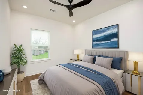 2753 Redrock Street B Houston TX 77088