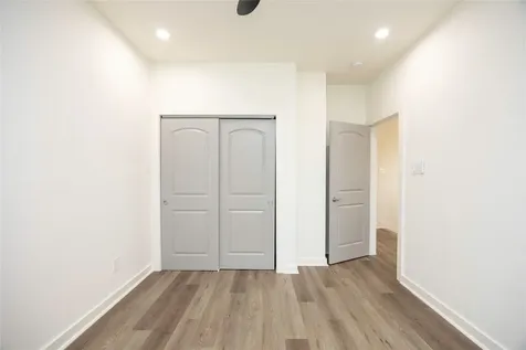 2753 Redrock Street B Houston TX 77088