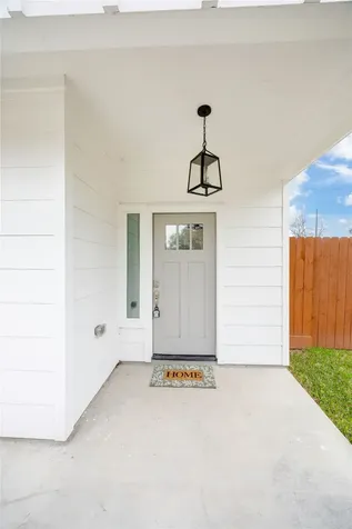 2753 Redrock Street B Houston TX 77088