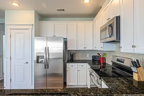 4221 Grassy Pointe Drive 203 Galveston TX 77554
