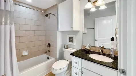 4221 Grassy Pointe Drive 203 Galveston TX 77554