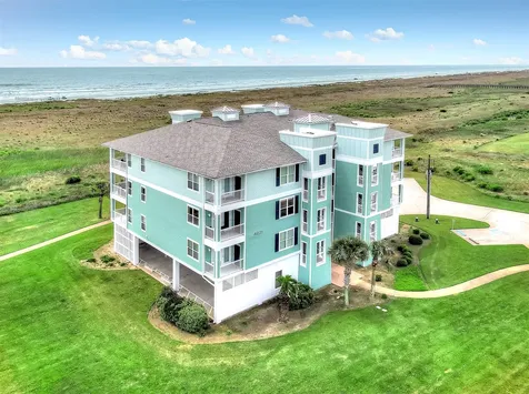 4221 Grassy Pointe Drive 203 Galveston TX 77554