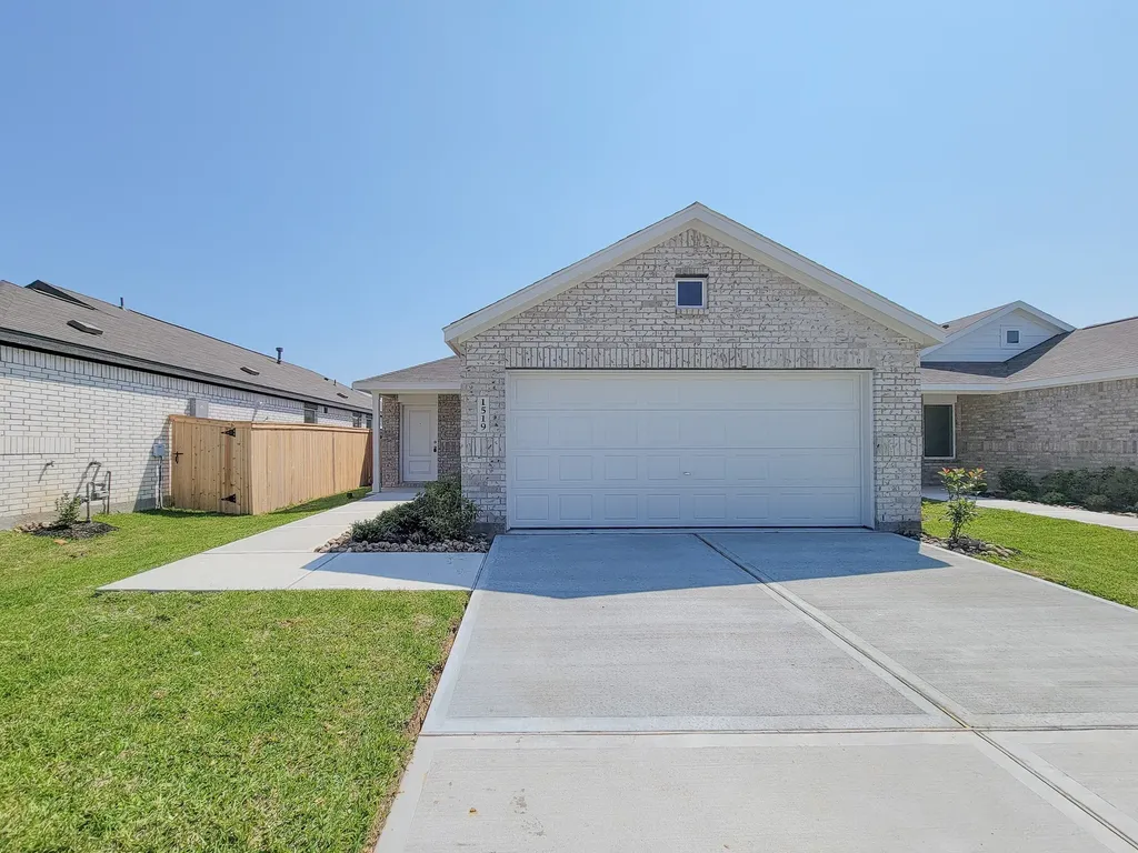 1519 Gardenia Blossom Lane Crosby TX 77532