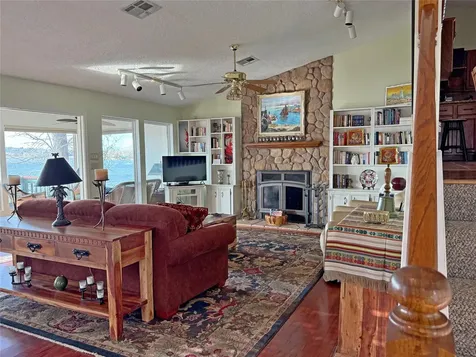 428 Dove Island Livingston TX 77351