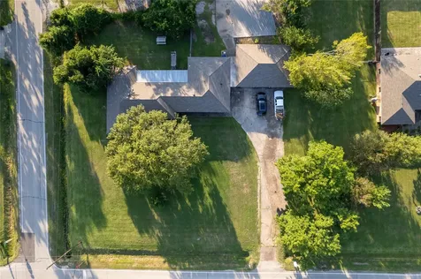 215 Ilfrey Street Baytown TX 77520