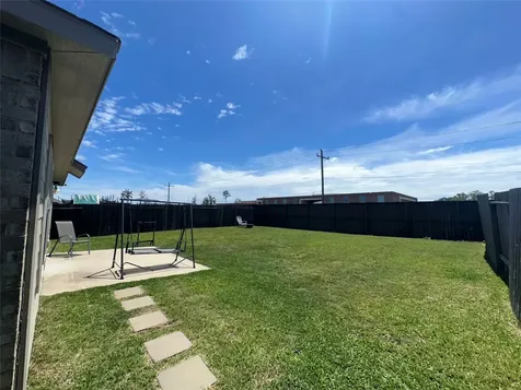 20710 Southern Woods Drive New Caney TX 77357