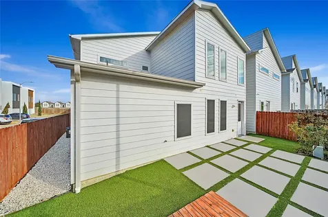 5519 Paraiso Place Houston TX 77091