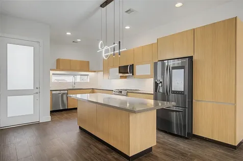 5519 Paraiso Place Houston TX 77091